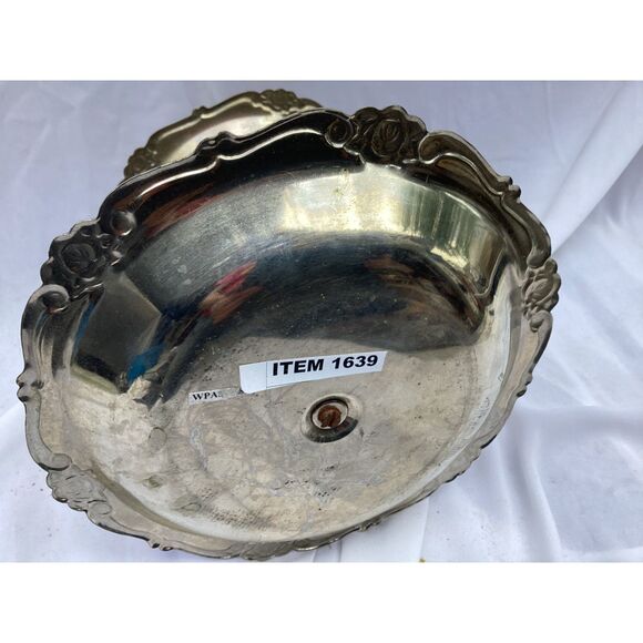 1639	 	2 tiers Cake Stand Silver plated w/ handle to carry on. - Picture 3 of 5